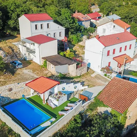 Gorgeous In With Kitchen Vikendica