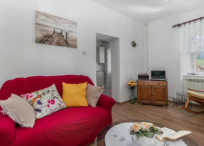 Vikendica Gorgeous In With Kitchen Tribalj (Primorsko-Goranska)