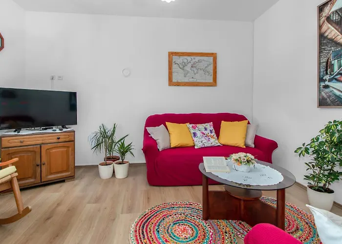 Vikendica Gorgeous In With Kitchen Tribalj (Primorsko-Goranska)