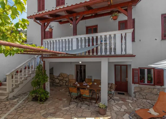 Gorgeous In With Kitchen