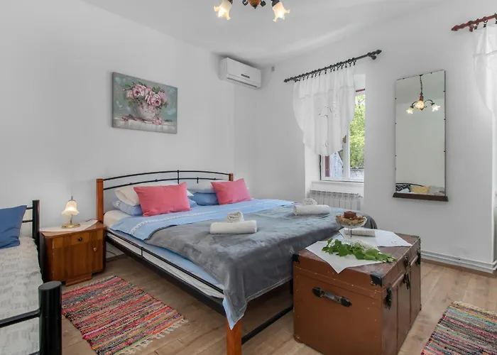 Vikendica Gorgeous In With Kitchen *