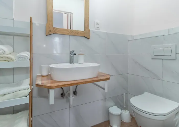 Gorgeous In With Kitchen